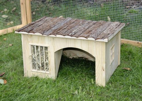 Häuschen mit Heuraufe für Nager - Nagerhaus für Meerschweinchen, Zwergkaninchen